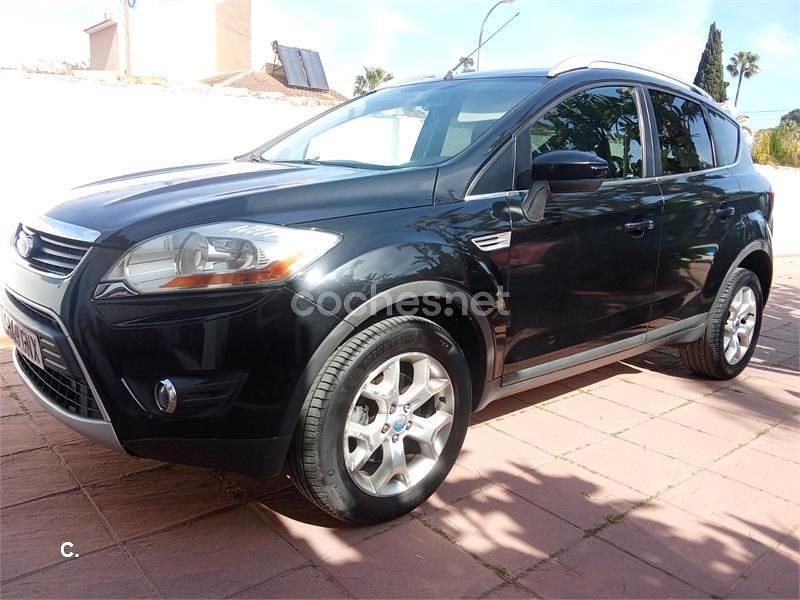 Usado Ford Kuga Trend 136 CV (100 kW) 2009 Negro SUV