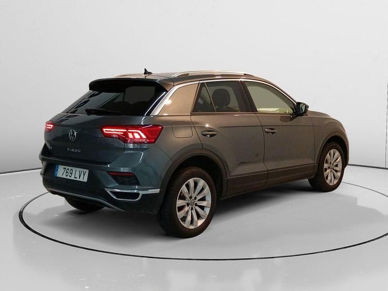 Usado VW T-Roc Advance 150 CV (110 kW) 2022 Gris SUV