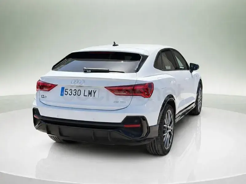 Usado Audi Q3 Sportback Ambiente 150 CV (110 kW) 2021 Blanco SUV