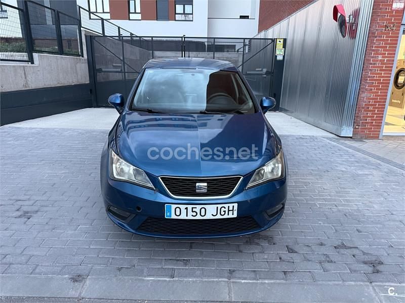 Usado Seat Ibiza I-Tech 90 CV (66 kW) 2015 Azul Berlina