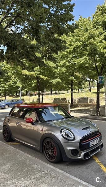 Usado Mini John Cooper Works 231 CV (169 kW) 2024 Gris / plata Utilitario