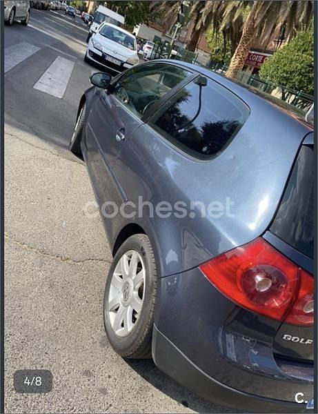Usado VW Golf IV Sportline 105 CV (77 kW) 2005 Azul Berlina