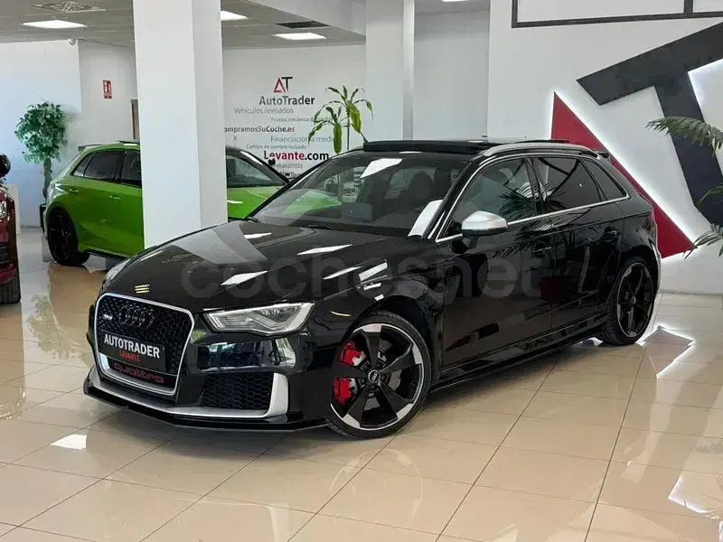 Usado Audi RS3 367 CV (269 kW) 2016 Negro Berlina