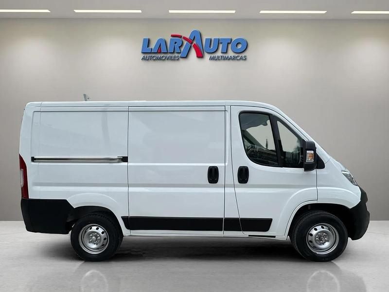 Usado Citroën Jumper 120 CV (88 kW) 2021 Blanco Monovolumen