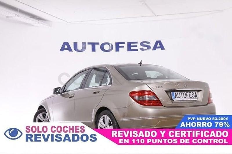 Usado Mercedes C320 Elegance 224 CV (164 kW) 2009 Amarillo Berlina