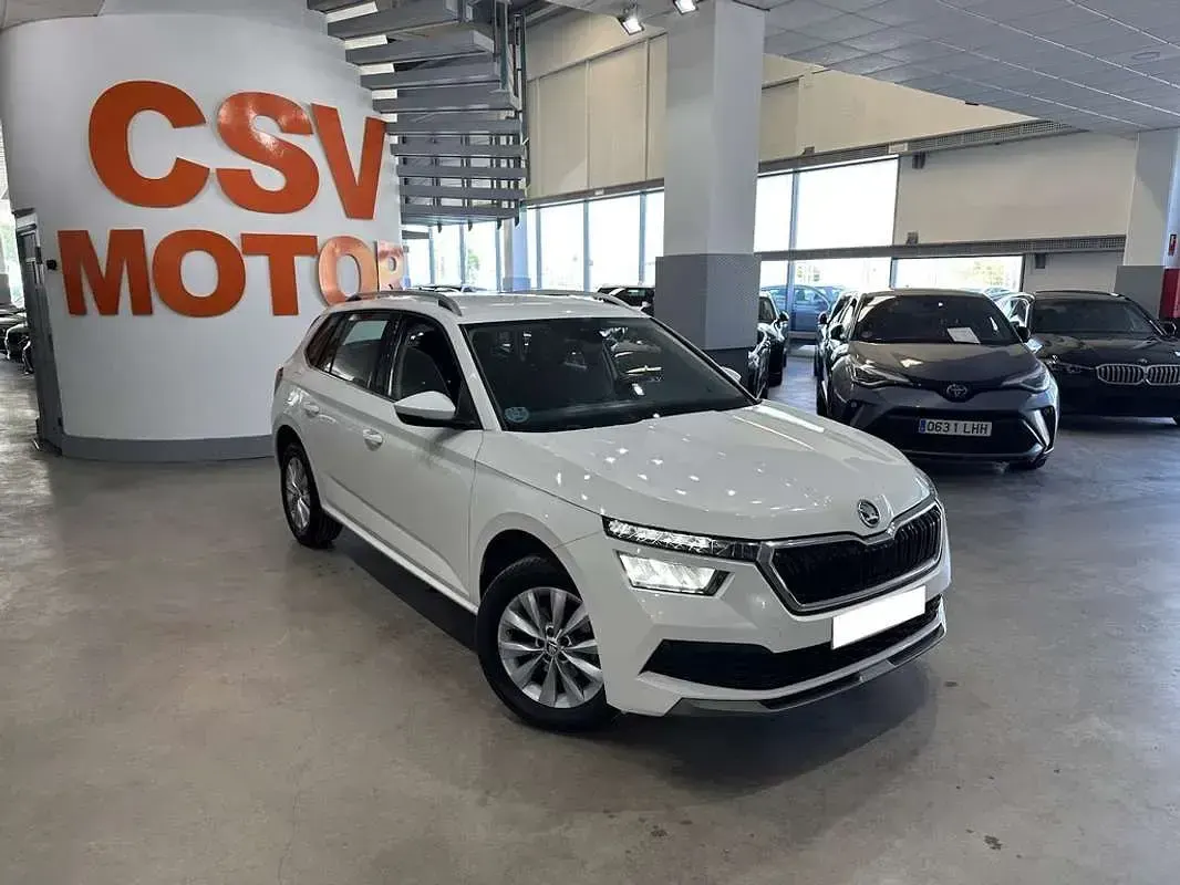 Usado Skoda Kamiq Ambition 110 CV (80 kW) 2022 SUV