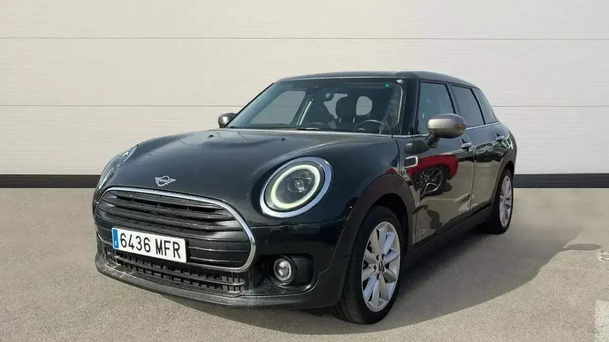 Usado Mini Cooper Clubman 136 CV (100 kW) 2023 Negro Familiar