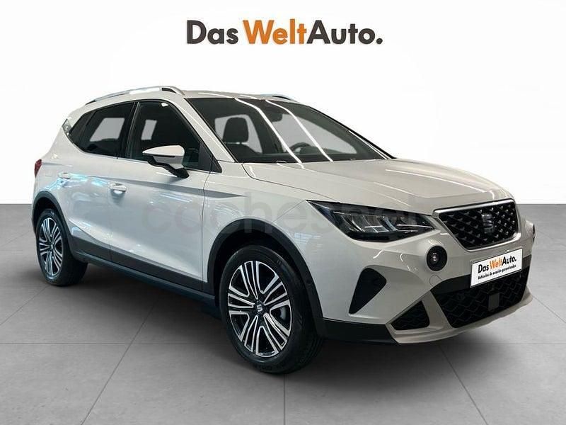 Usado Seat Arona Xperience 115 CV (84 kW) 2025 Blanco SUV