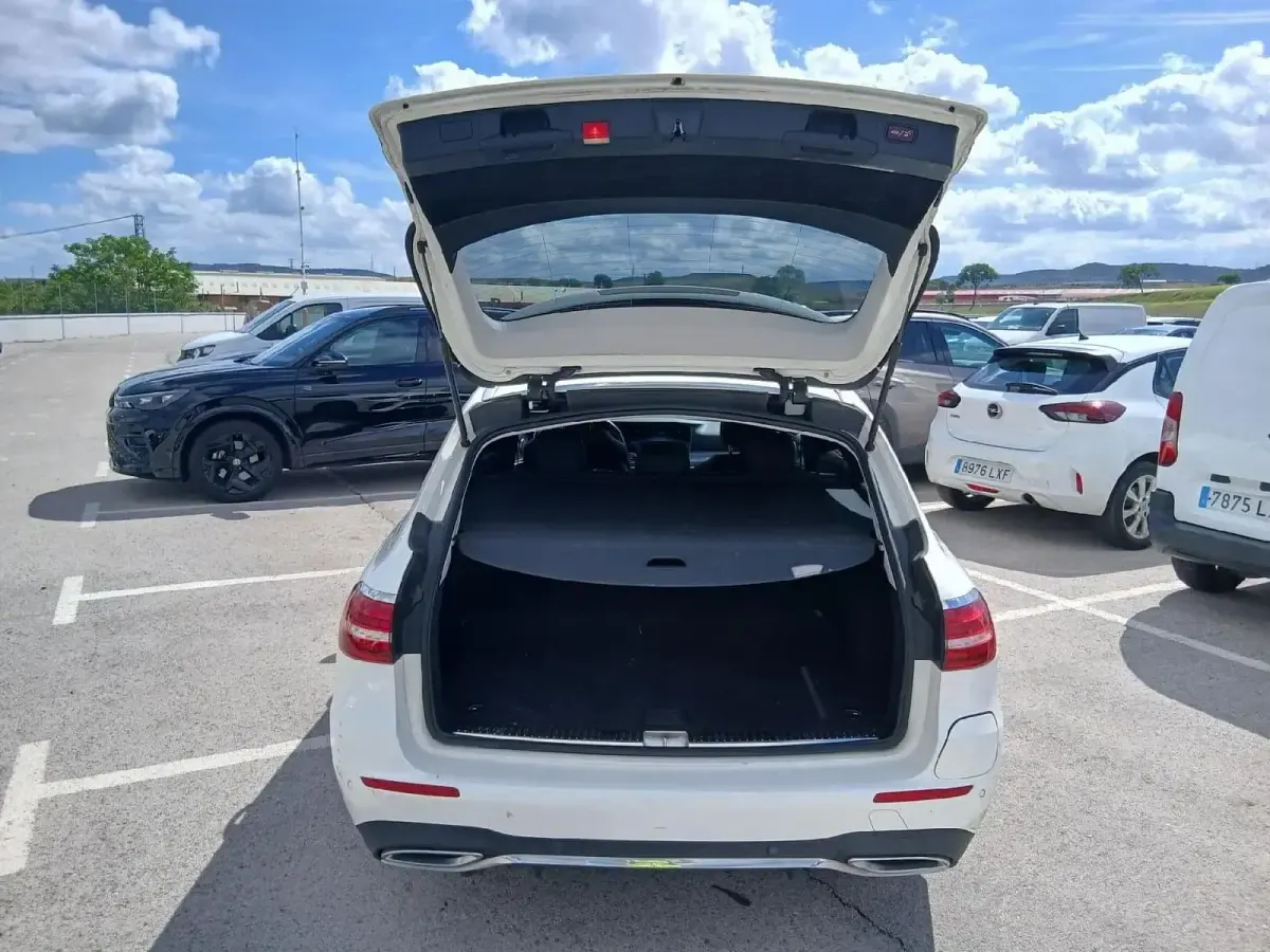 Usado Mercedes E300 320 CV (235 kW) 2022 Familiar