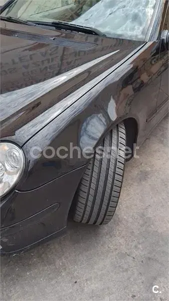 Usado Mercedes C220 143 CV (105 kW) 2003 Negro Berlina