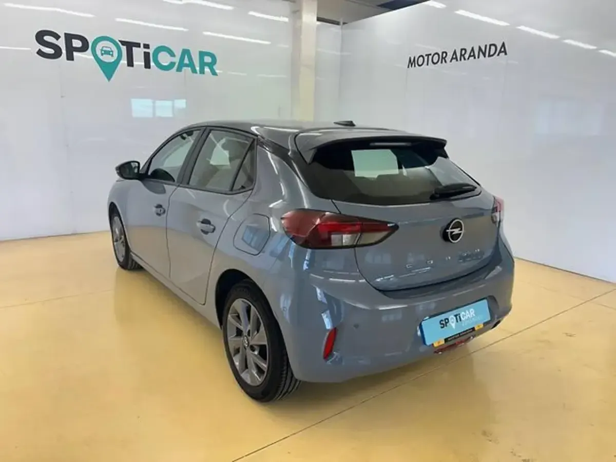 Usado Opel Corsa Edition 100 CV (73 kW) 2024 Gris Utilitario