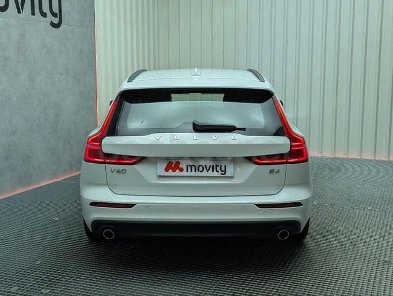 Usado Volvo V60 Momentum 197 CV (144 kW) 2022 Blanco Familiar