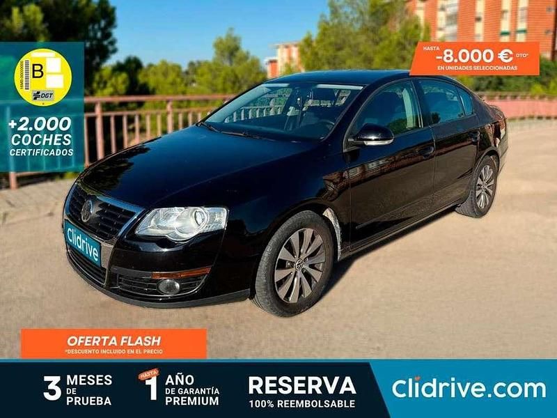 Negro Usado 2010 VW Passat Sportline Berlina | 5490 € (Buen precio) - Imagen 1/3