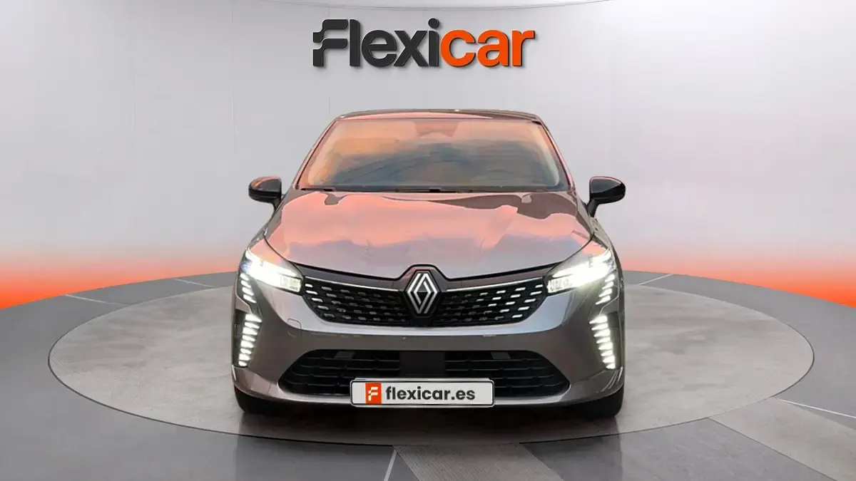 Usado Renault Clio V Evolution 100 CV (73 kW) 2025 Gris Berlina