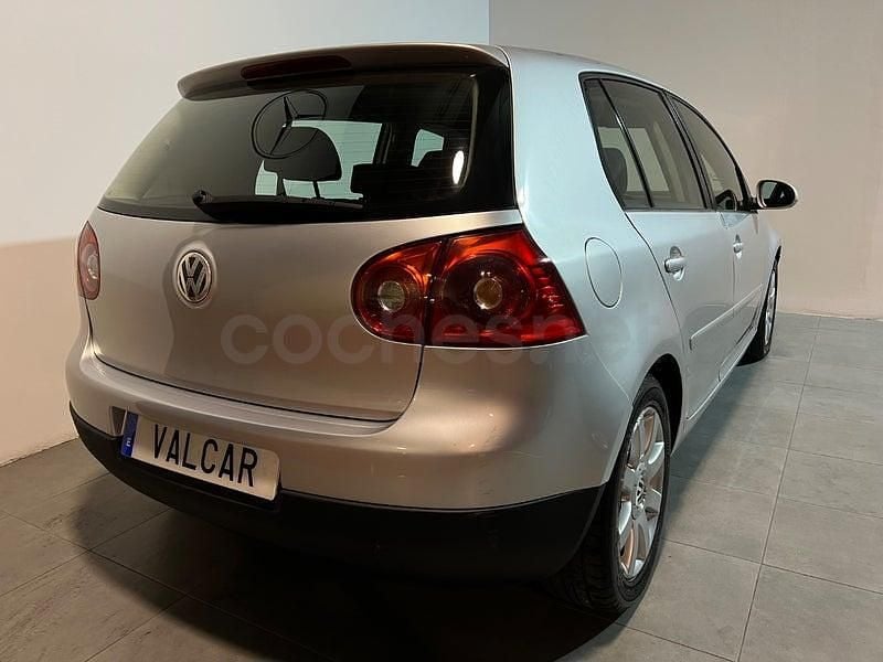 Usado VW Golf IV Sportline 150 CV (110 kW) 2004 Gris / plata Berlina
