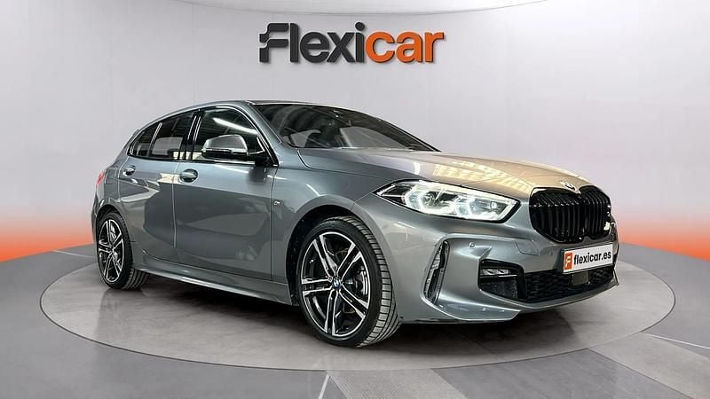 Usado BMW 118 136 CV (100 kW) 2024 Gris Utilitario
