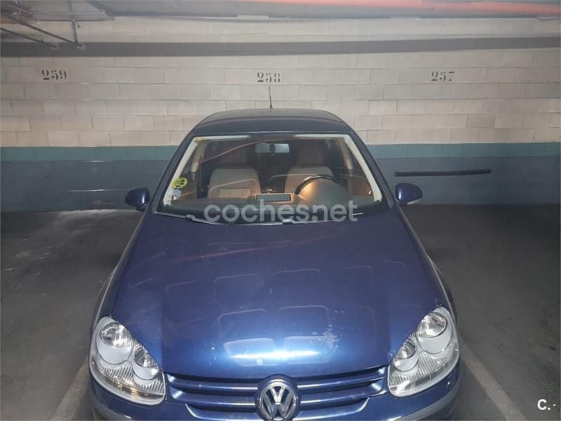 Azul Usado 2007 VW Golf Berlina | 4699 € (Buen precio) - Imagen 1/4