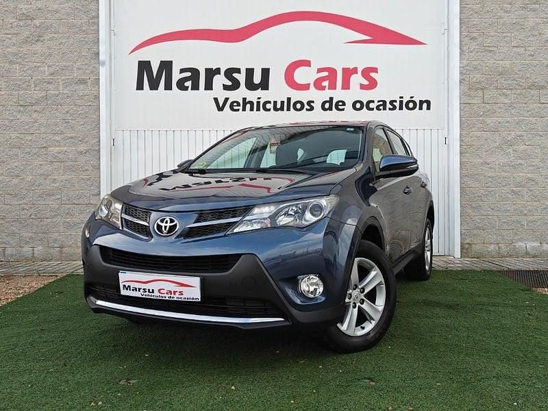 Usado Toyota RAV4 Advance 124 CV (91 kW) 2014 Gris / plata SUV