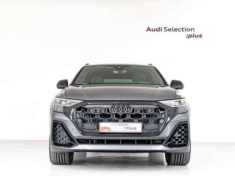 Usado Audi Q8 286 CV (210 kW) 2024 Gris SUV