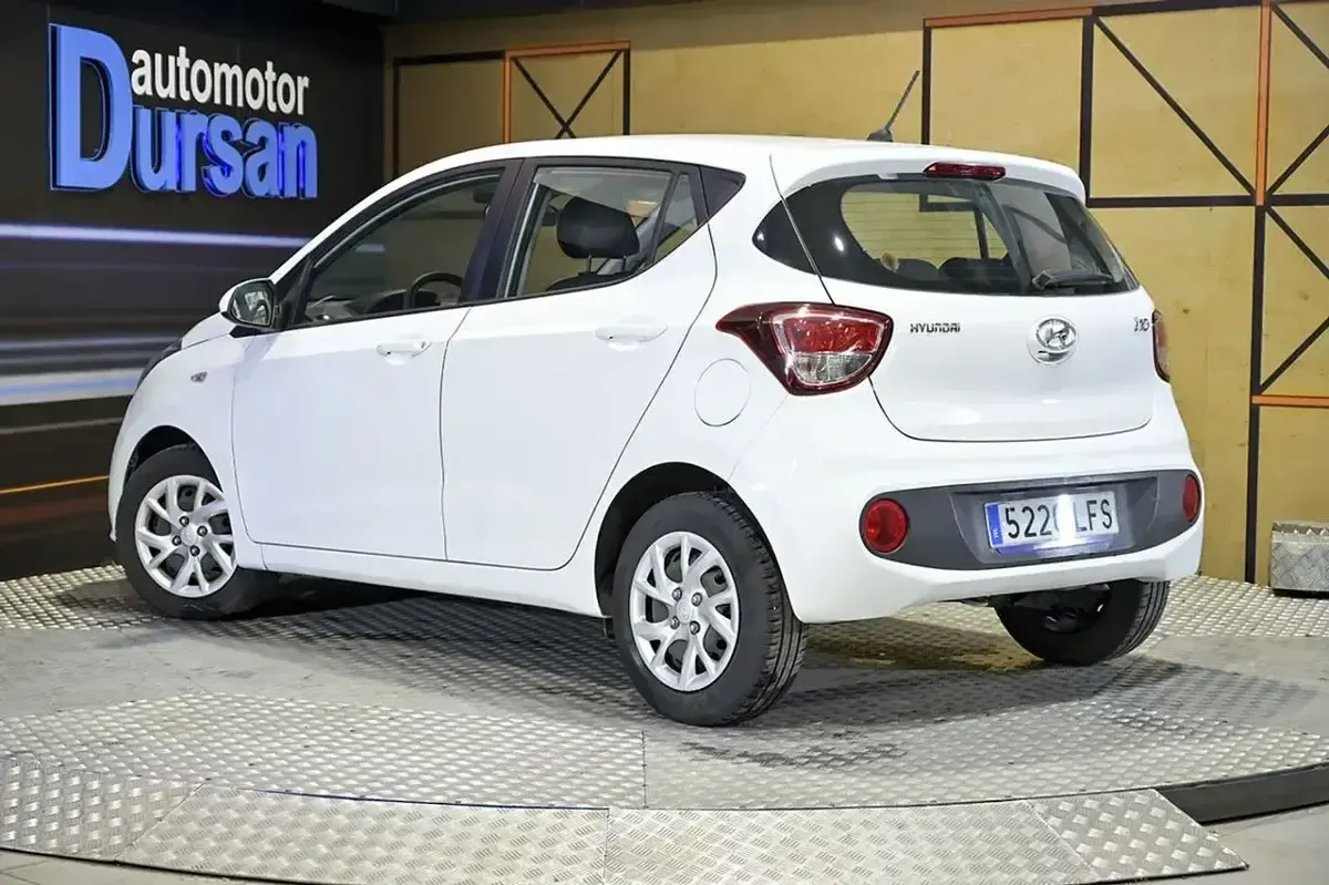 Usado Hyundai i10 67 CV (49 kW) 2020 Blanco Utilitario