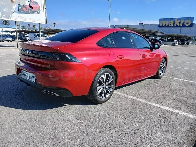 Usado Peugeot 508 Allure 130 CV (95 kW) 2021 Granate Berlina