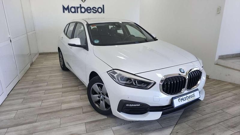 Usado BMW 118 140 CV (102 kW) 2020 Blanco Utilitario
