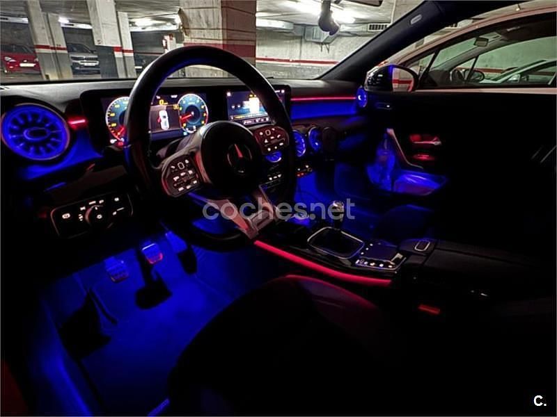 Usado Mercedes A180 122 CV (89 kW) 2019 Rojo Berlina