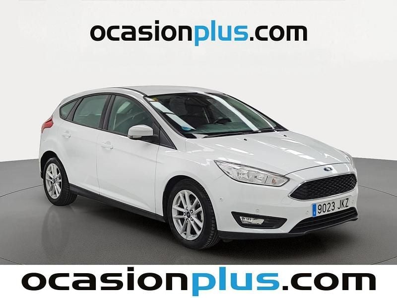 Używany Ford Focus Titanium 125 KM (91 kW) 2015 Biały Hatchback