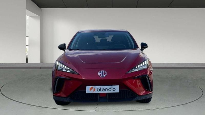 Usado MG MG4 EV Luxury 150 kW (204 CV) 2025 Rojo Utilitario