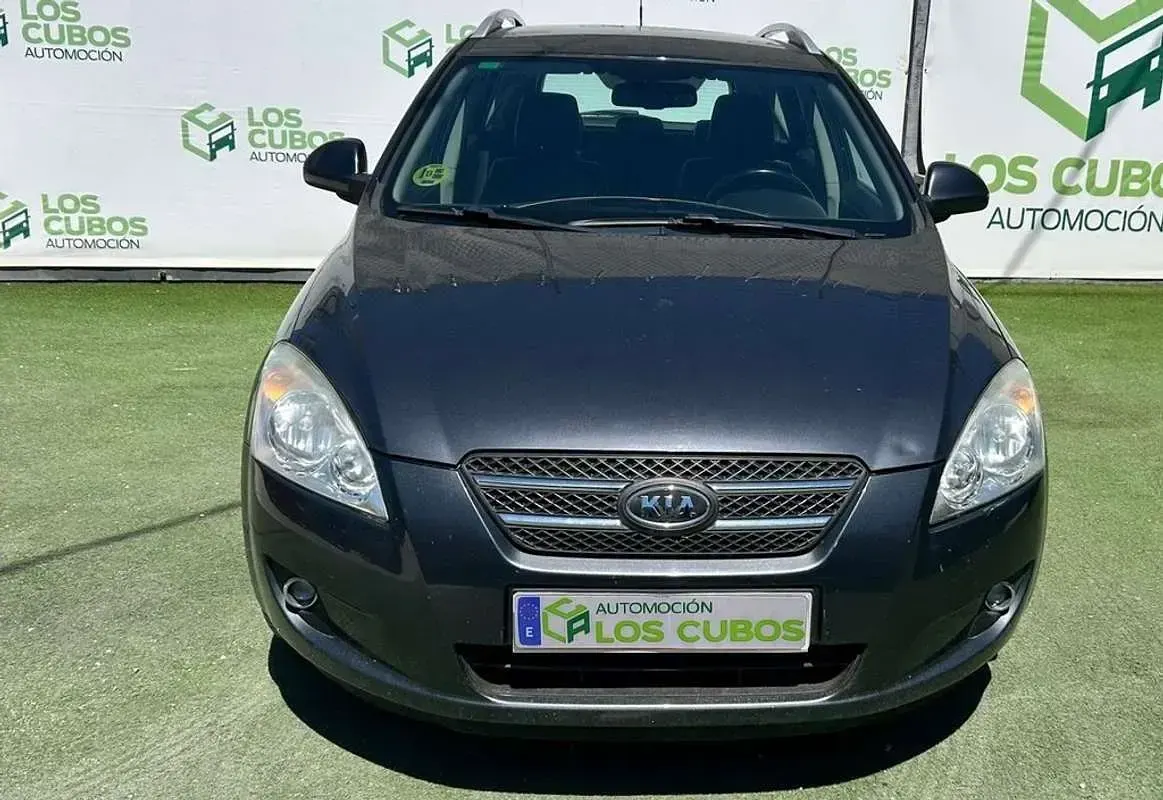 Usado Kia Sportage 139 CV (102 kW) 2008 Gris SUV