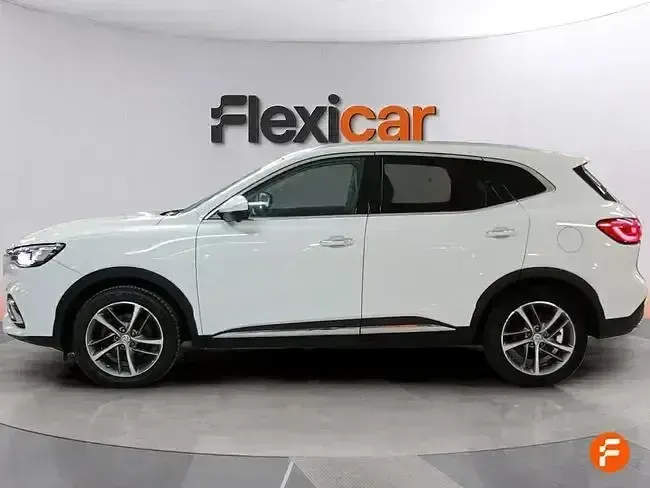 Używany MG HS Luxury 162 KM (119 kW) 2023 Biały SUV