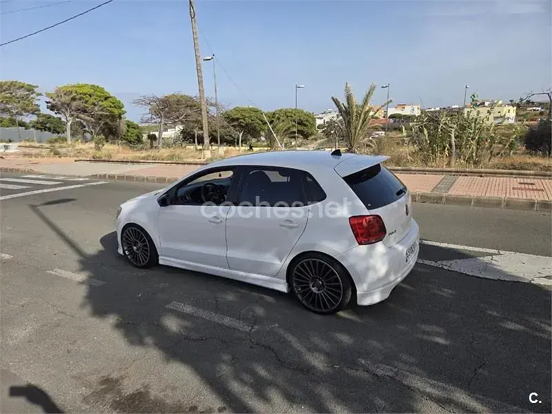 Usado VW Polo R-line 105 CV (77 kW) 2011 Blanco Utilitario