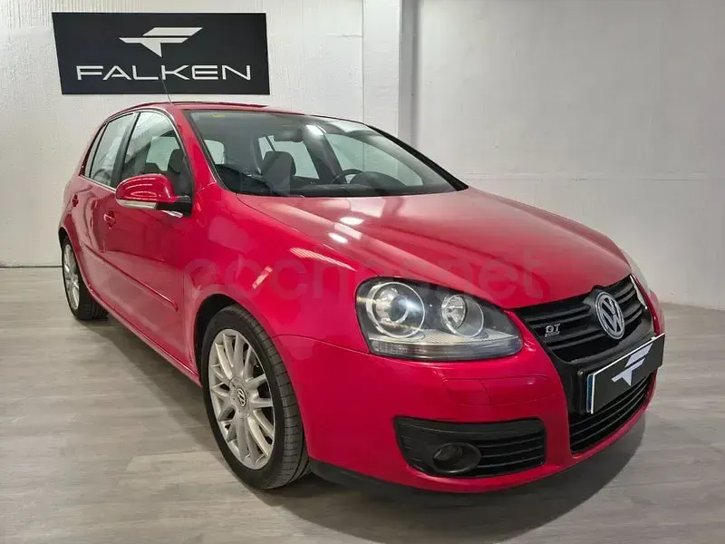 Usado VW Golf V GT 170 CV (125 kW) 2007 Rojo Berlina