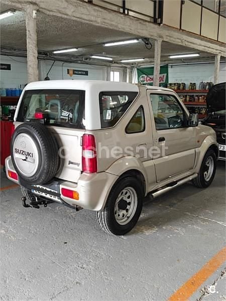 Usado Suzuki Jimny 80 CV (58 kW) 2004 Gris / plata SUV
