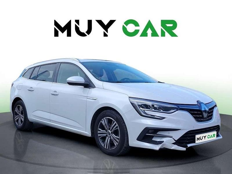 Usado Renault Mégane GrandTour Techno 116 CV (85 kW) 2022 Blanco Familiar
