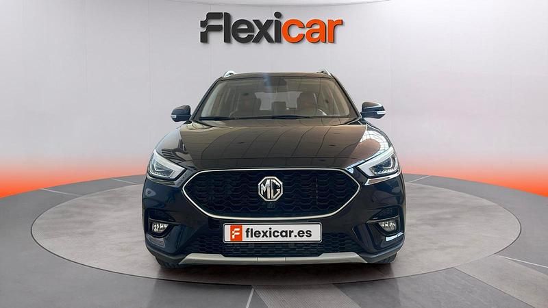 Käytetty MG ZS Luxury 111 HP (81 kW) 2023 Musta Sedan