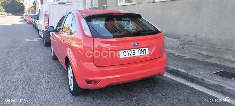 Rojo Usado 2009 Ford Focus Business Edition Berlina | 3190 € (Precio justo) - Imagen 1/4
