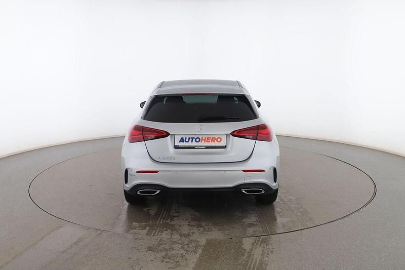 Usado Mercedes A250 AMG line 218 CV (160 kW) 2023 Gris Utilitario