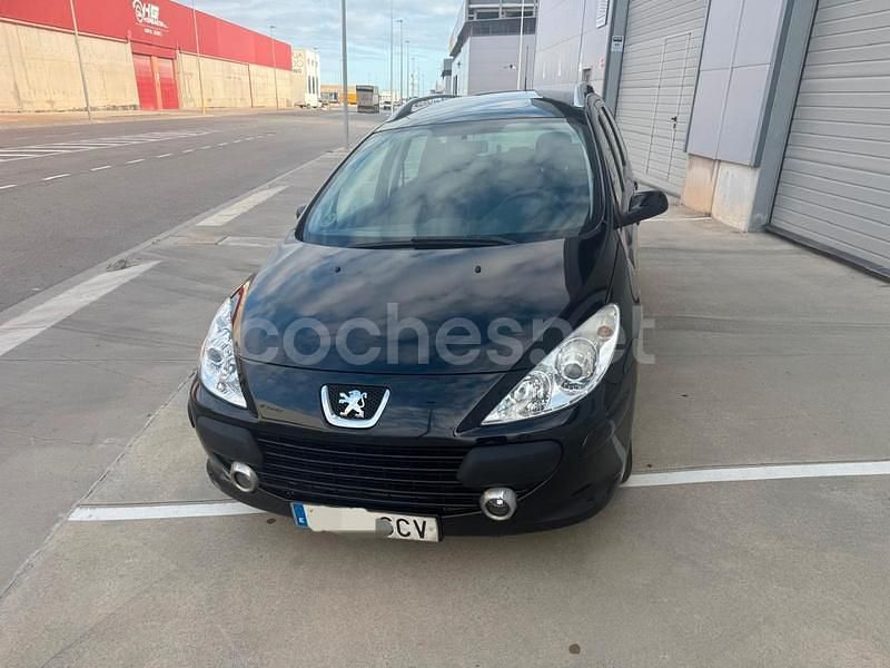 Negro Usado 2008 Peugeot 307 Familiar | 4200 € (Un poco caro) - Imagen 1/4