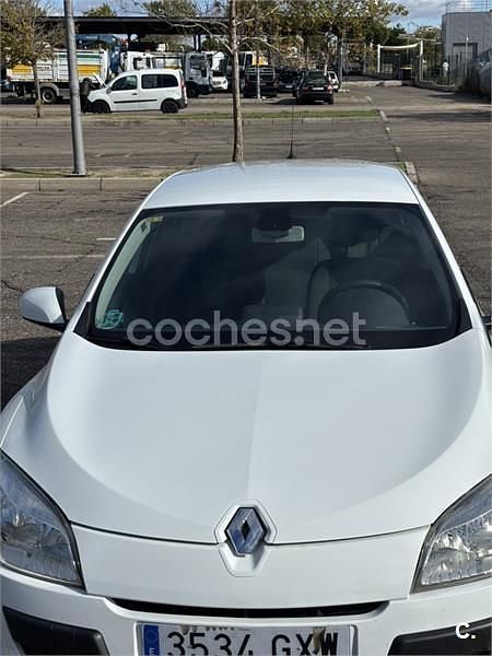 Usado Renault Mégane 110 CV (80 kW) 2010 Blanco Berlina