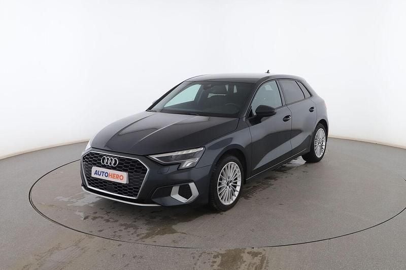 Usado Audi A3 Advanced 116 CV (85 kW) 2022 Gris Utilitario