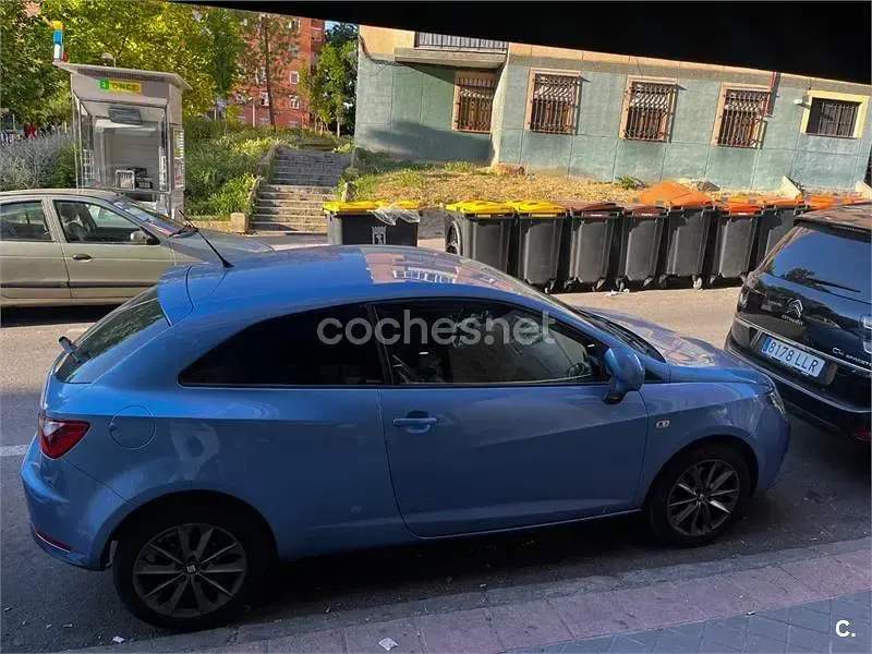 Usado Seat Ibiza SC I-Tech 105 CV (77 kW) 2014 Azul Utilitario
