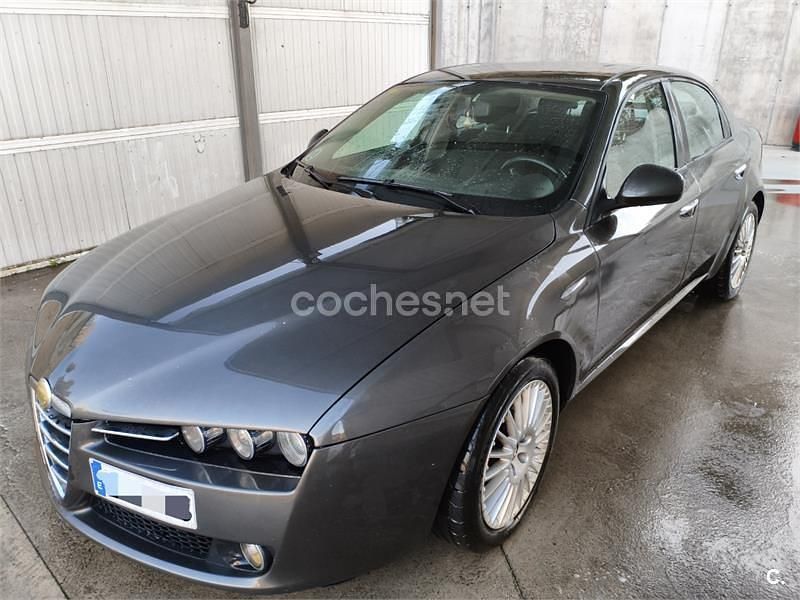 Usado Alfa Romeo 159 Distinctive 150 CV (110 kW) 2009 Gris / plata Berlina