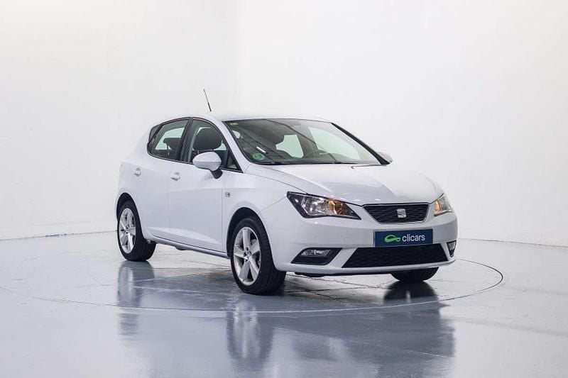 Usado Seat Ibiza Style 86 CV (63 kW) 2013 Blanco Utilitario