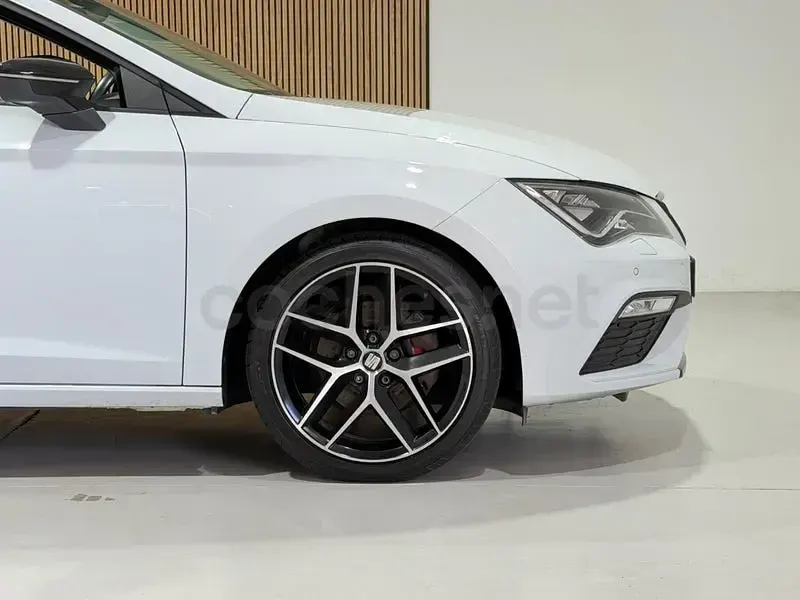 Usado Seat Leon FR 150 CV (110 kW) 2018 Blanco Berlina
