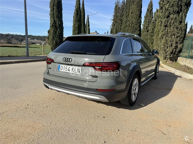 Usado Audi A4 Allroad 163 CV (119 kW) 2018 Gris / plata Familiar