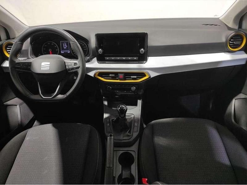 Usado Seat Ibiza Style 110 CV (80 kW) 2022 Blanco Utilitario