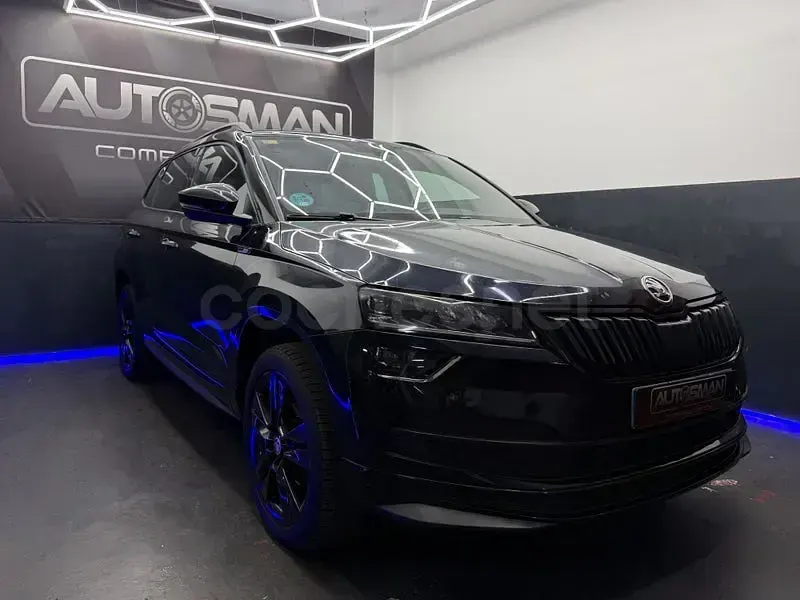 Usado Skoda Karoq SportLine 150 CV (110 kW) 2021 Negro SUV