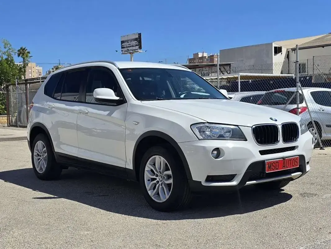 Usado BMW X3 Comfort Edition 184 CV (135 kW) 2011 Blanco SUV