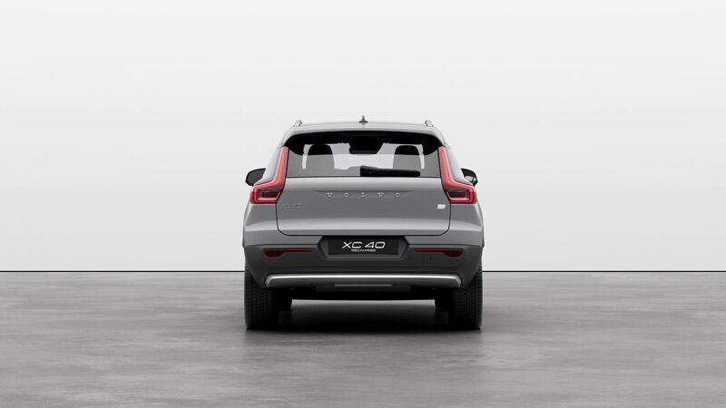 Usado Volvo XC40 129 CV (94 kW) 2023 Gris SUV